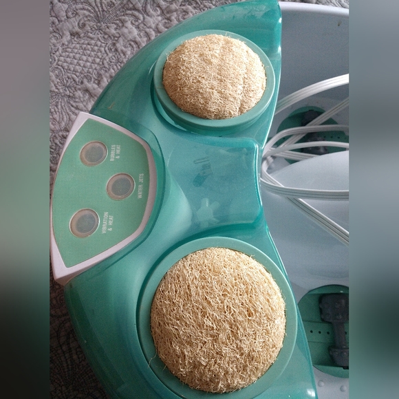 Foot Spa - Picture 2 of 3